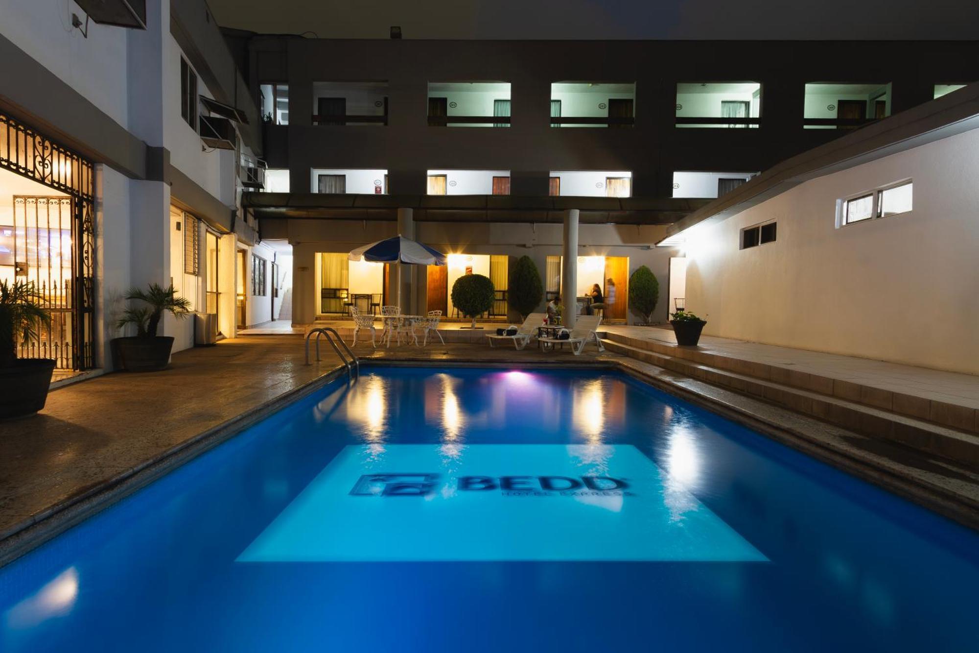 Hotel Bedd Express เกเรตาโร ภายนอก รูปภาพ