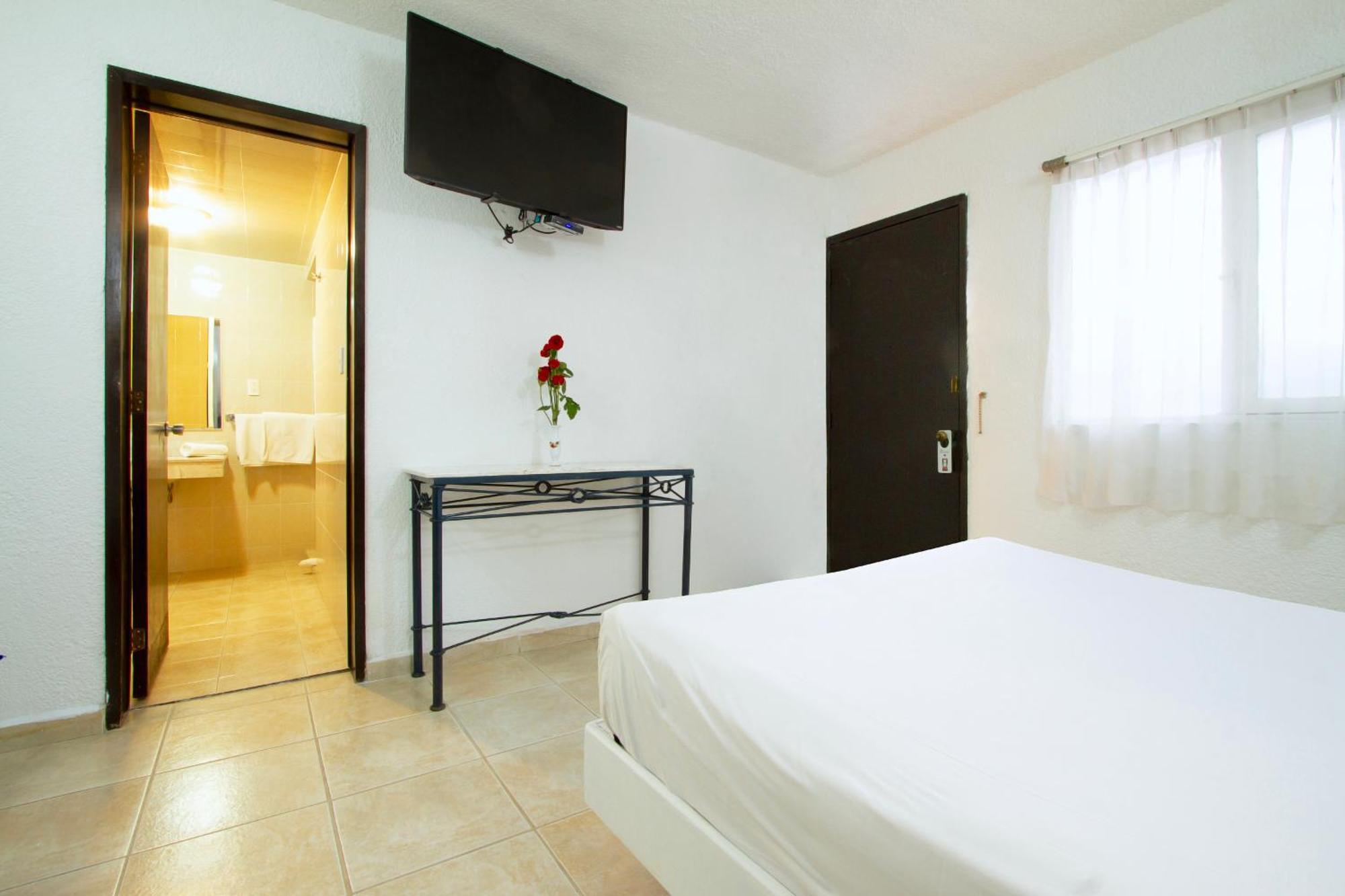 Hotel Bedd Express เกเรตาโร ภายนอก รูปภาพ